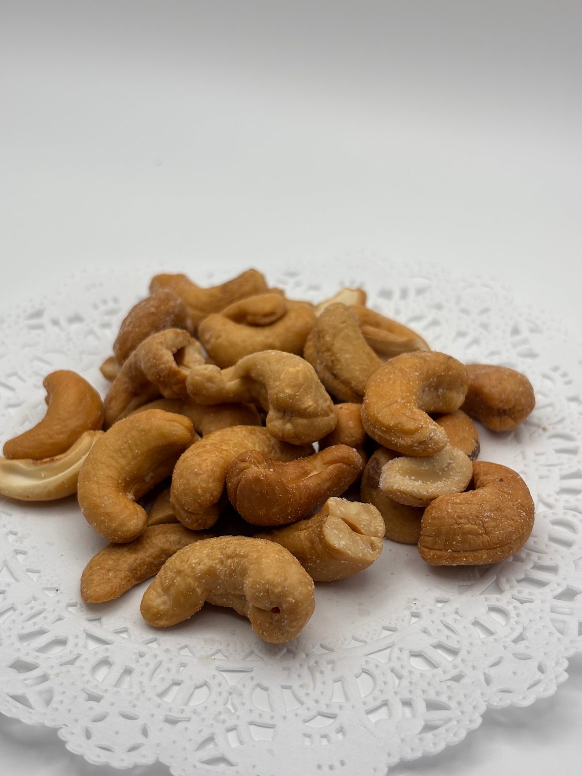 Salted Cashews (1/2#)
